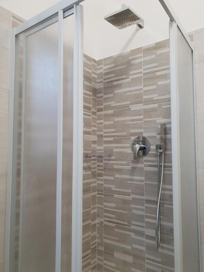 Leader Apartment 4 - Monzino - Hockey Msg Arena - Linate - Milan Bagian luar foto